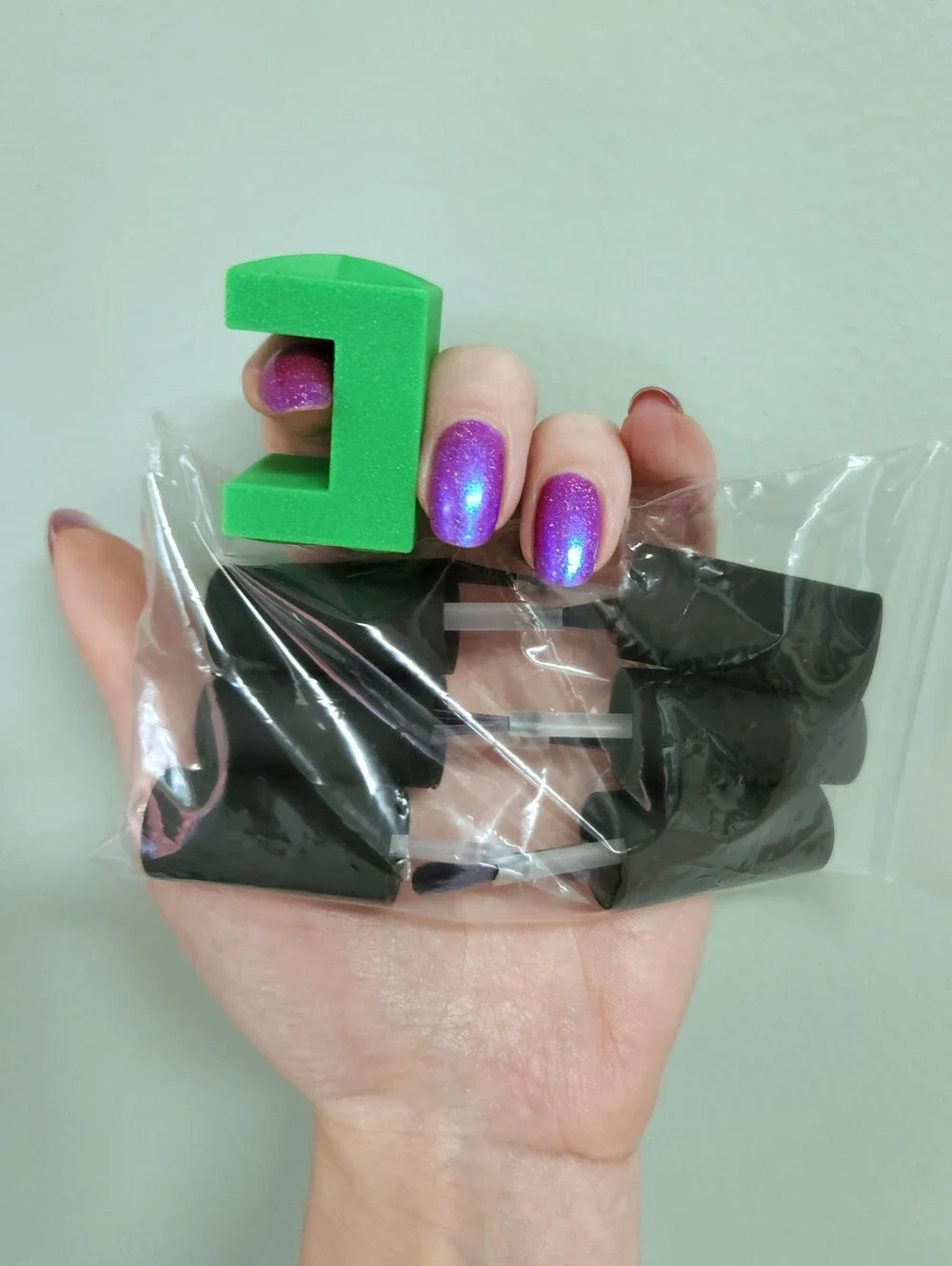 Cracked Polish Mean Green Velveteen + 6 Replacement Brushes